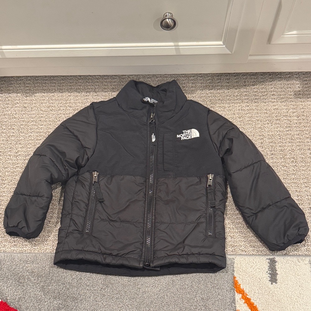 The North Face Kids Black Puffer Jacket 3T